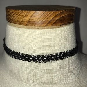 Choker necklace